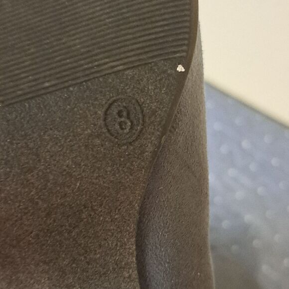 Old Navy ankle heeled boots size 8 - Picture 5 of 6